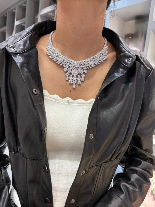 necklace wih matching earrings