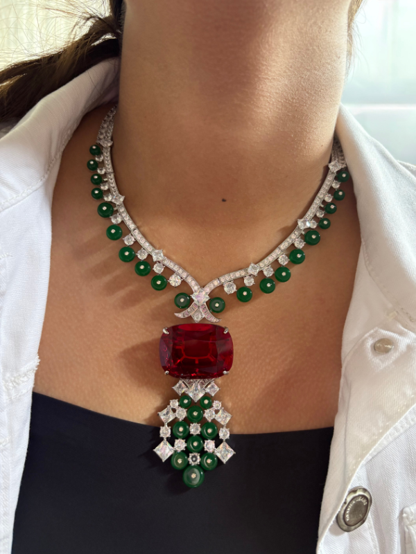 Diamond necklace with earrings