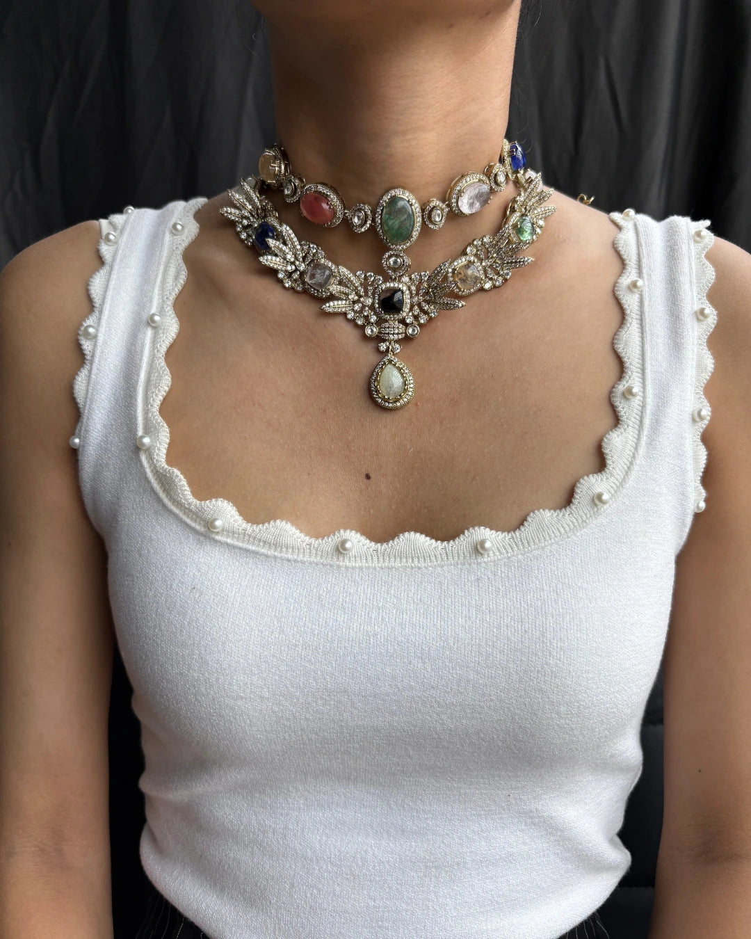 neklace with earrings