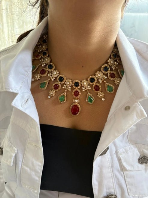 Noor-E-Victoria: The Royal Essence of the Perfect Necklace Set