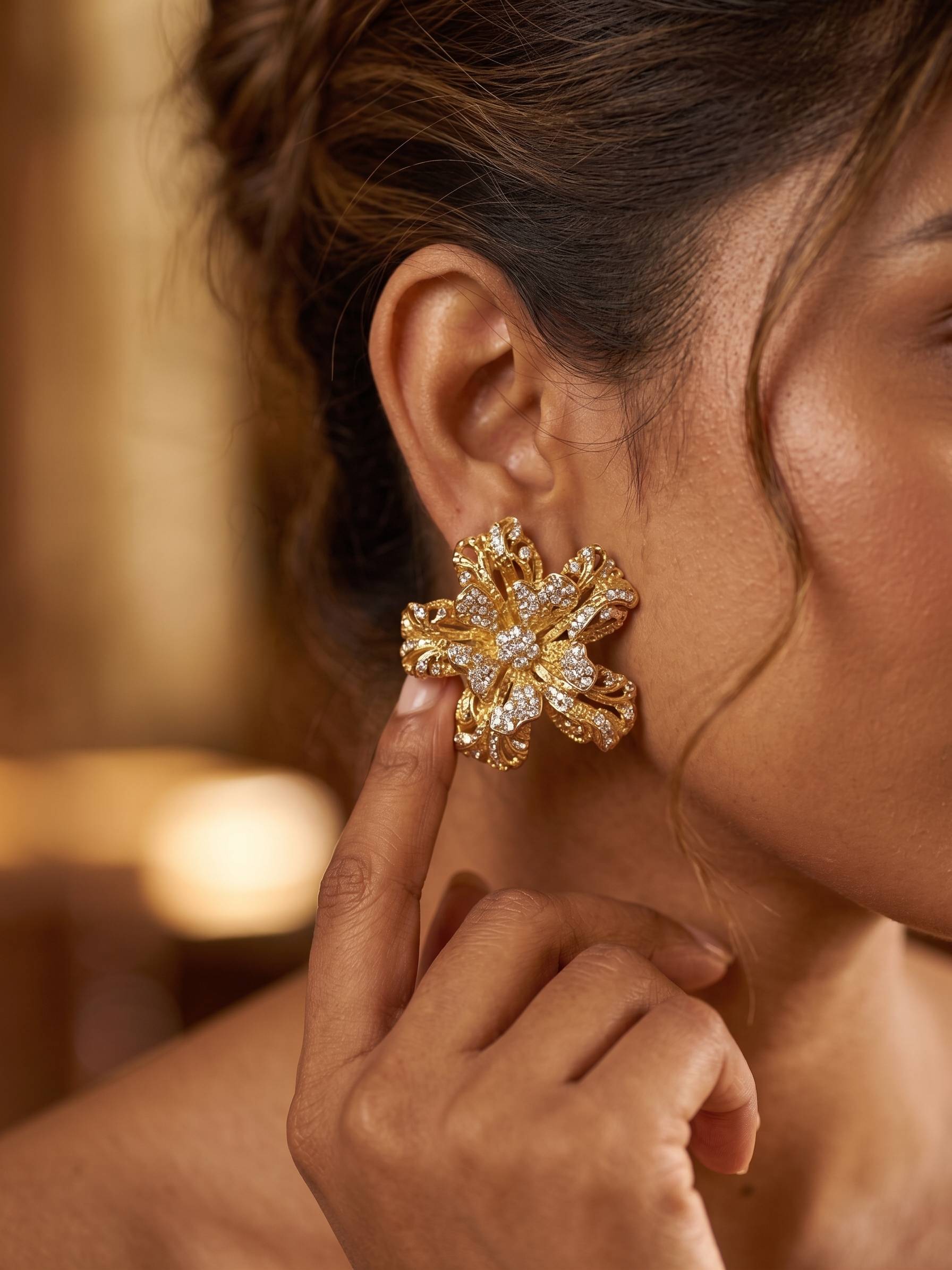 These ladies stud earrings come with a reliable back closure, ensuring they stay in place as your favorite ear stud for women.