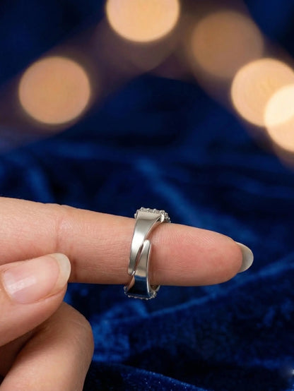Elegant Blue Sapphire Adjustable Ring on Female Finger for Weddings