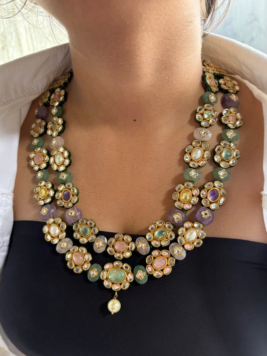 Kundan necklace with matching earrings