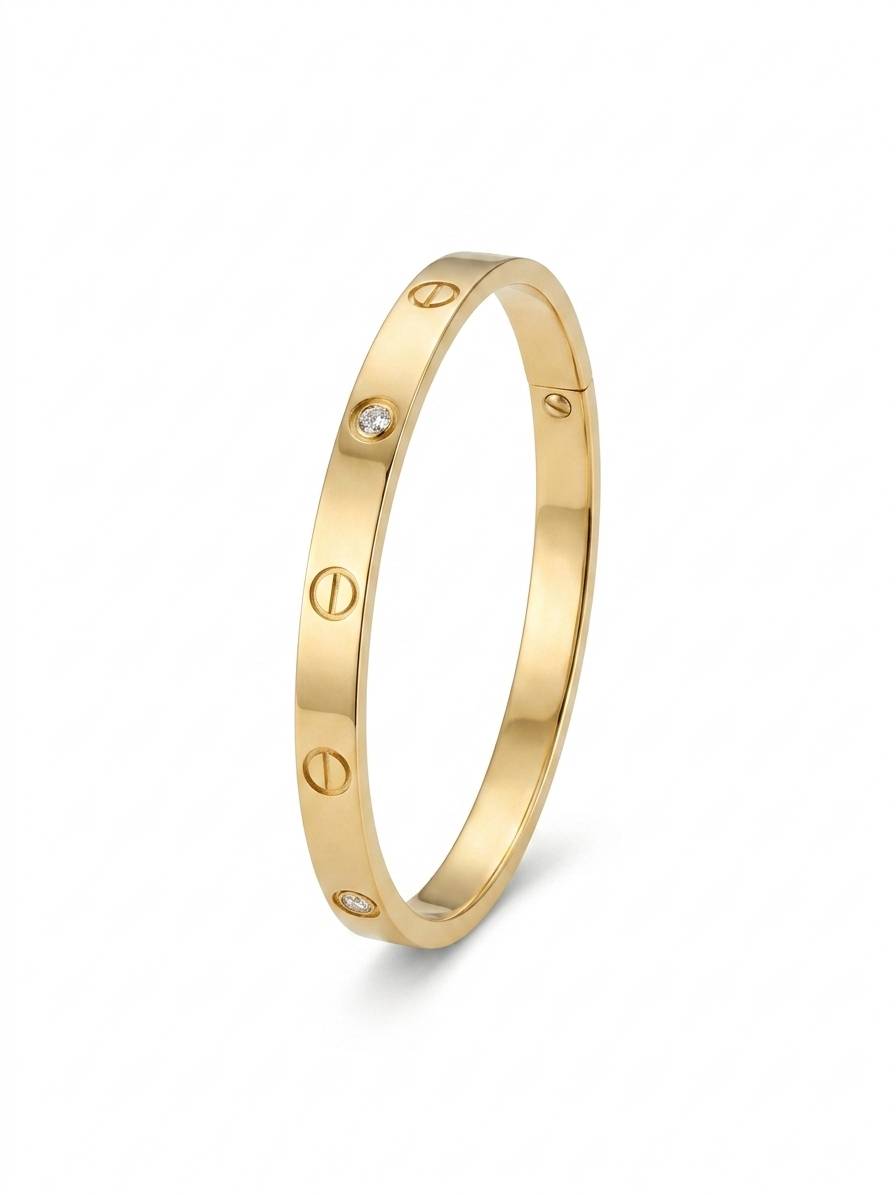 A bracelet anti tarnish premium quality piece featuring a secure clasp and smooth, polished edges for maximum comfort.