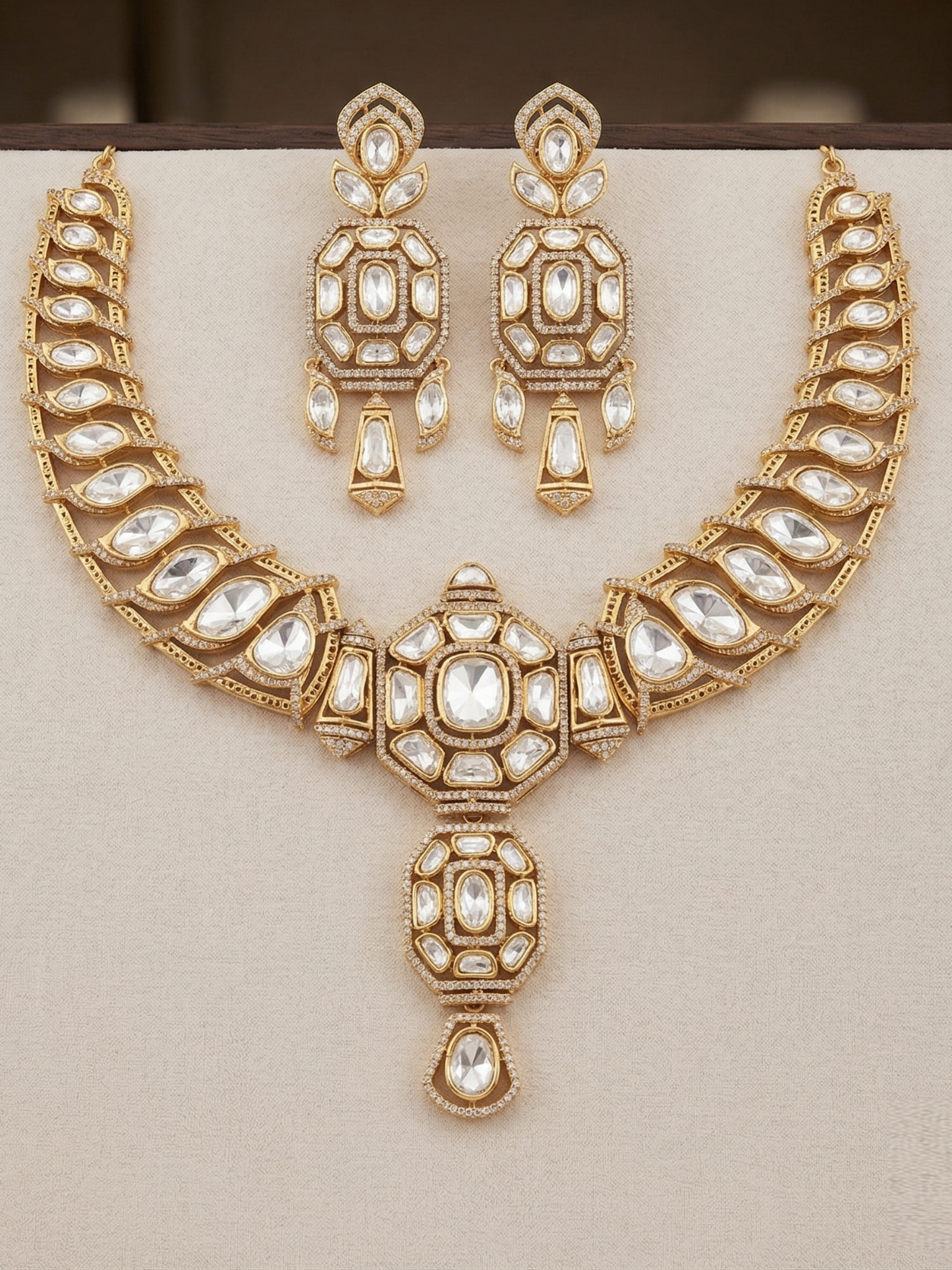 Detailed Polki-style Kundan Choker Necklace with Micro-pave Stones