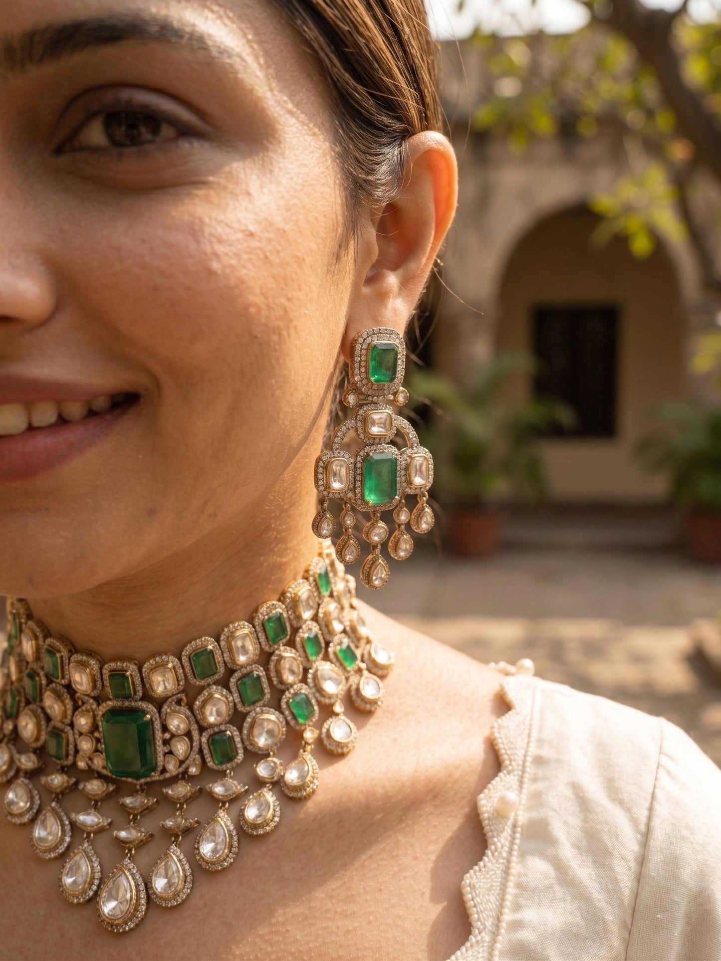 Victorian_Emerald_Choker_For_Women