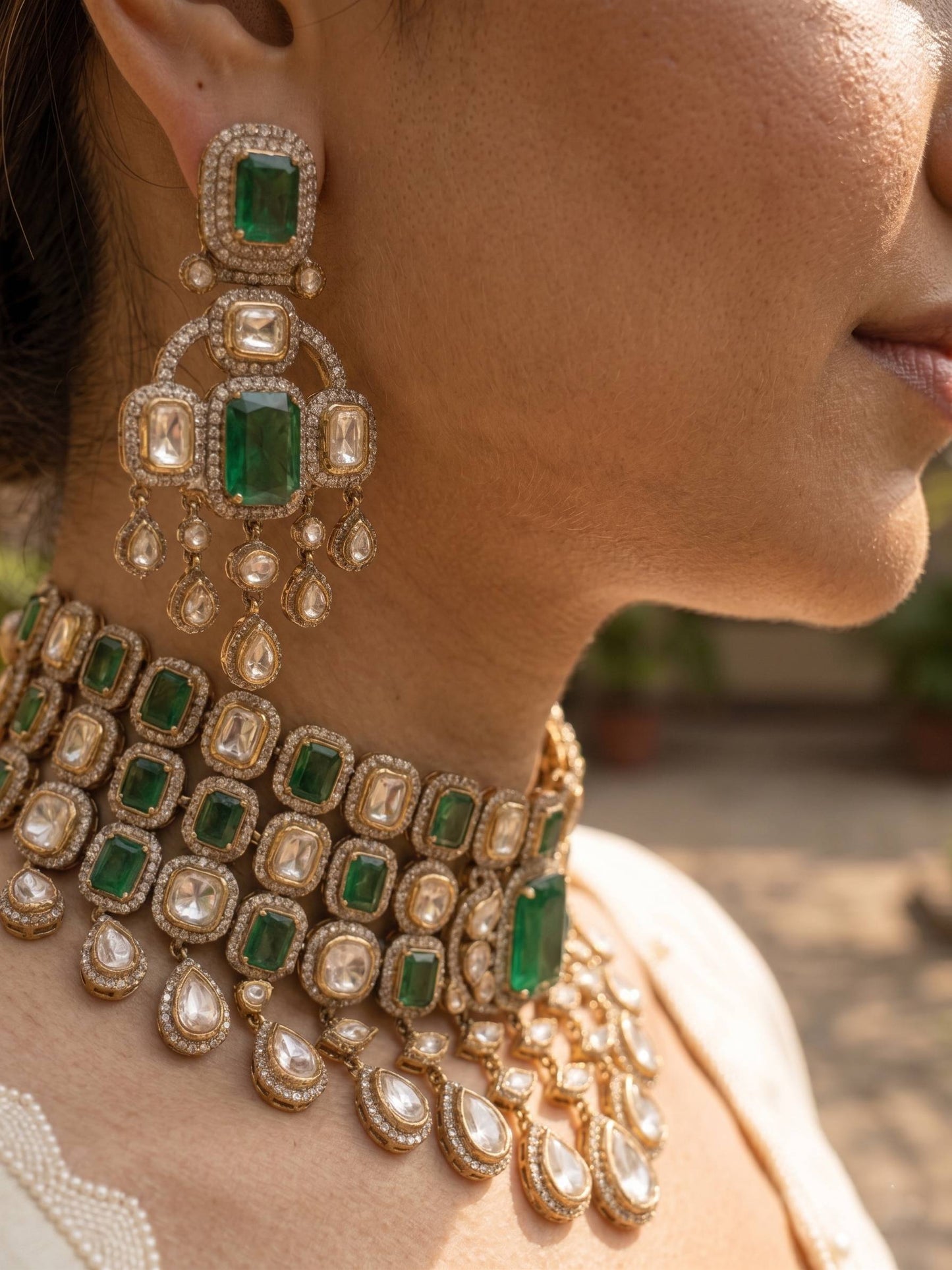 Victorian_Emerald_Choker_For_Women