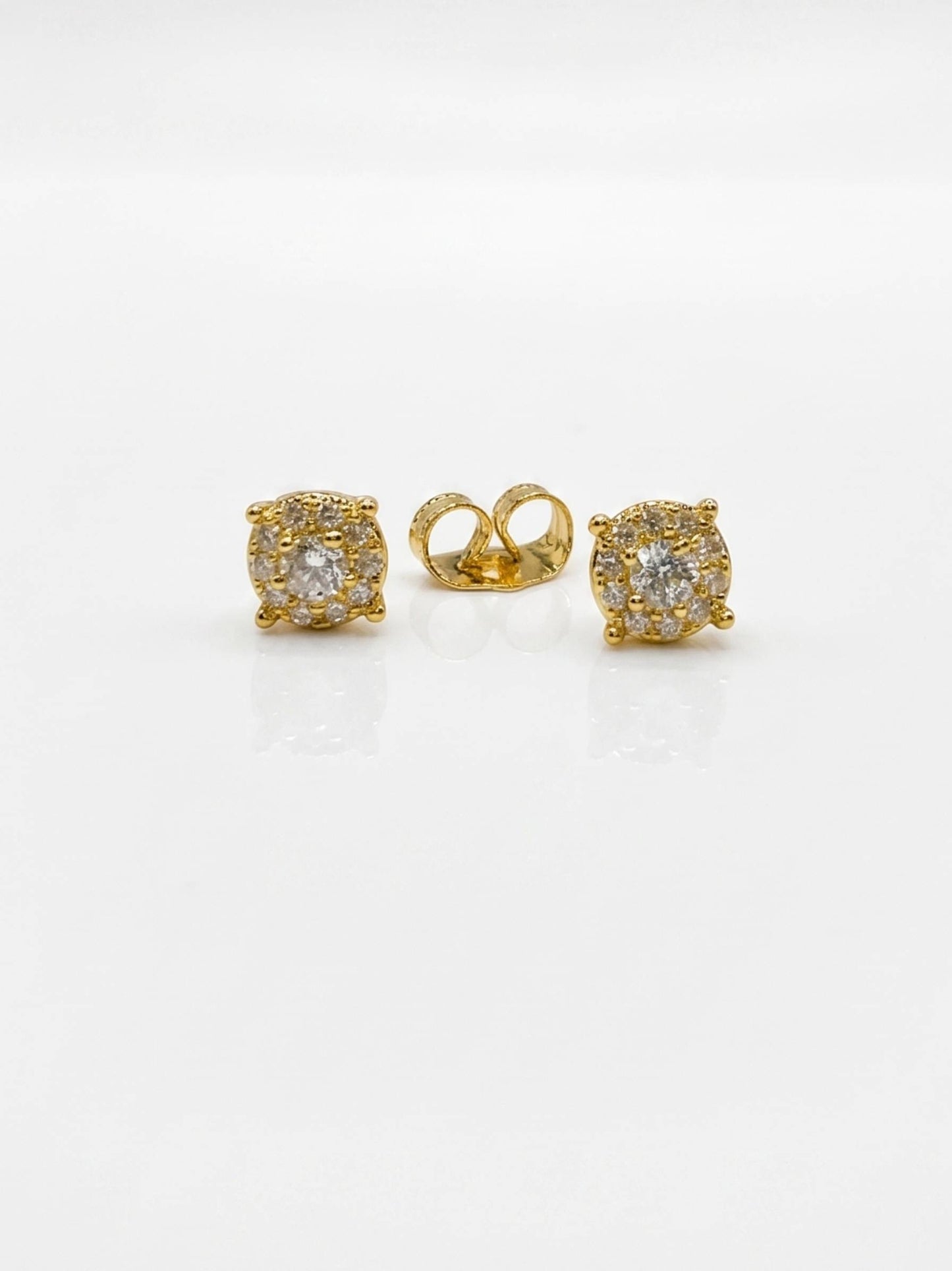 perfect blend of trendy earrings traditional aesthetics and contemporary women fashion earrings style.