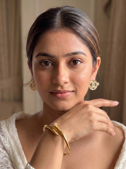 golden bracelet for women