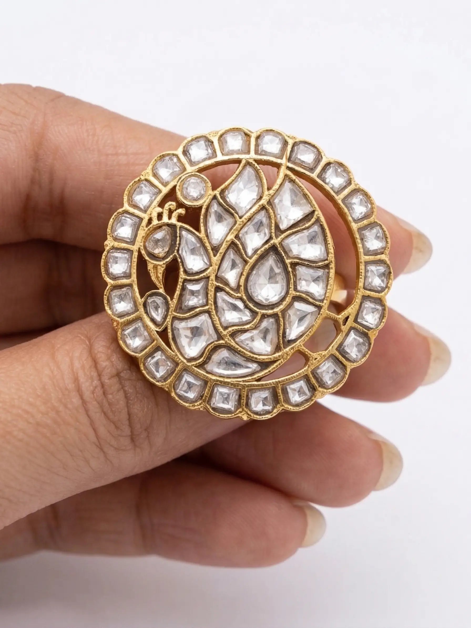 Adjustable stone rings for women that provide a perfect fit, featuring a royal heritage design by Jewel Street