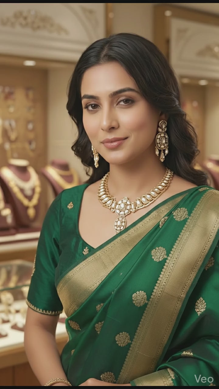 Handcrafted Silver Base Kundan Necklace with Geometric Pendant